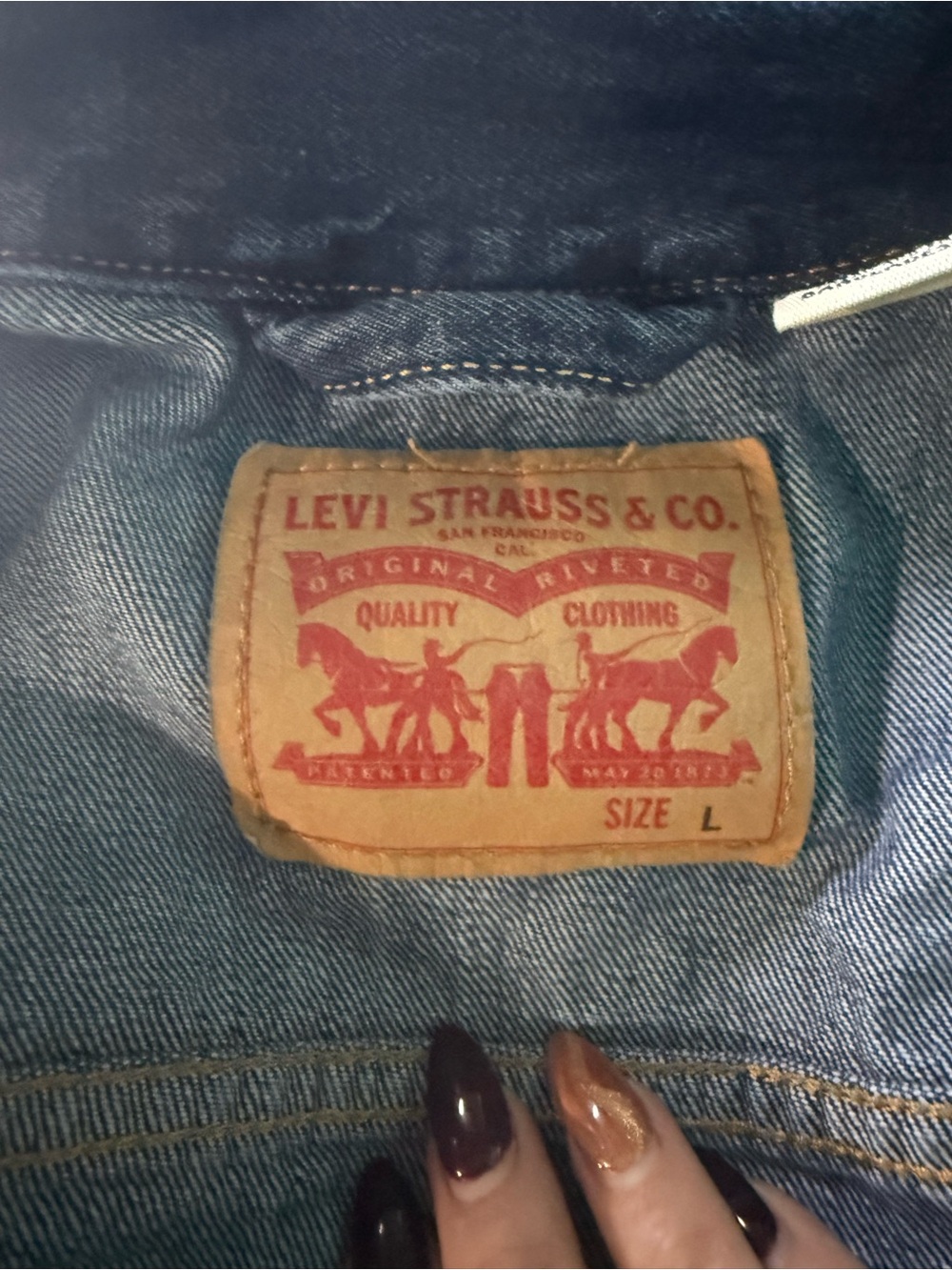 Levi's Men’s Blue Denim Trucker Jacket - Picture 13 of 13